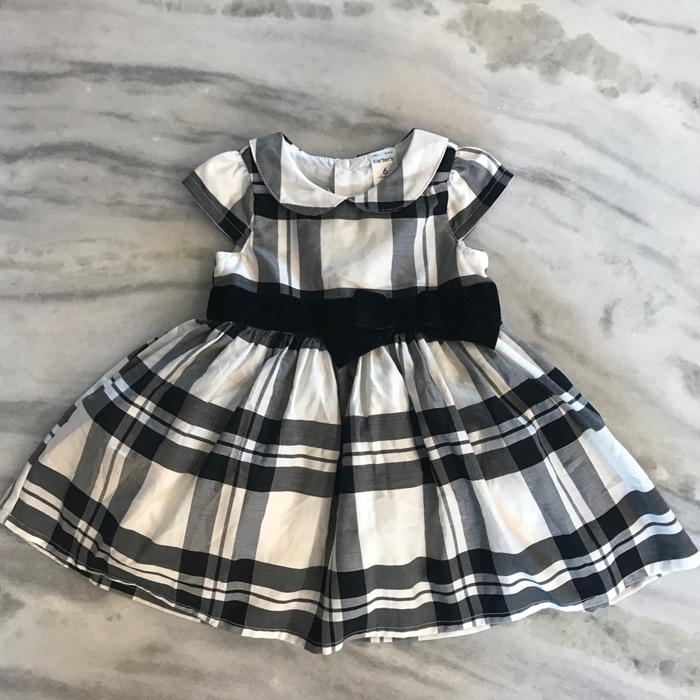 🦋 4 / $15 Carter’s Baby Girl plaid Dress 6 months